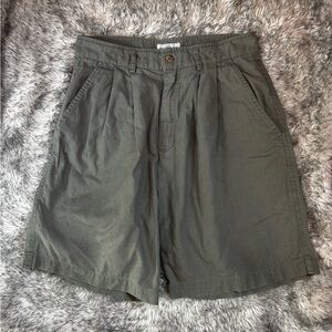 Vintage 90s Sostanza High Waist Pleated Green Women’s Shorts 28-30” Linen/Cotton